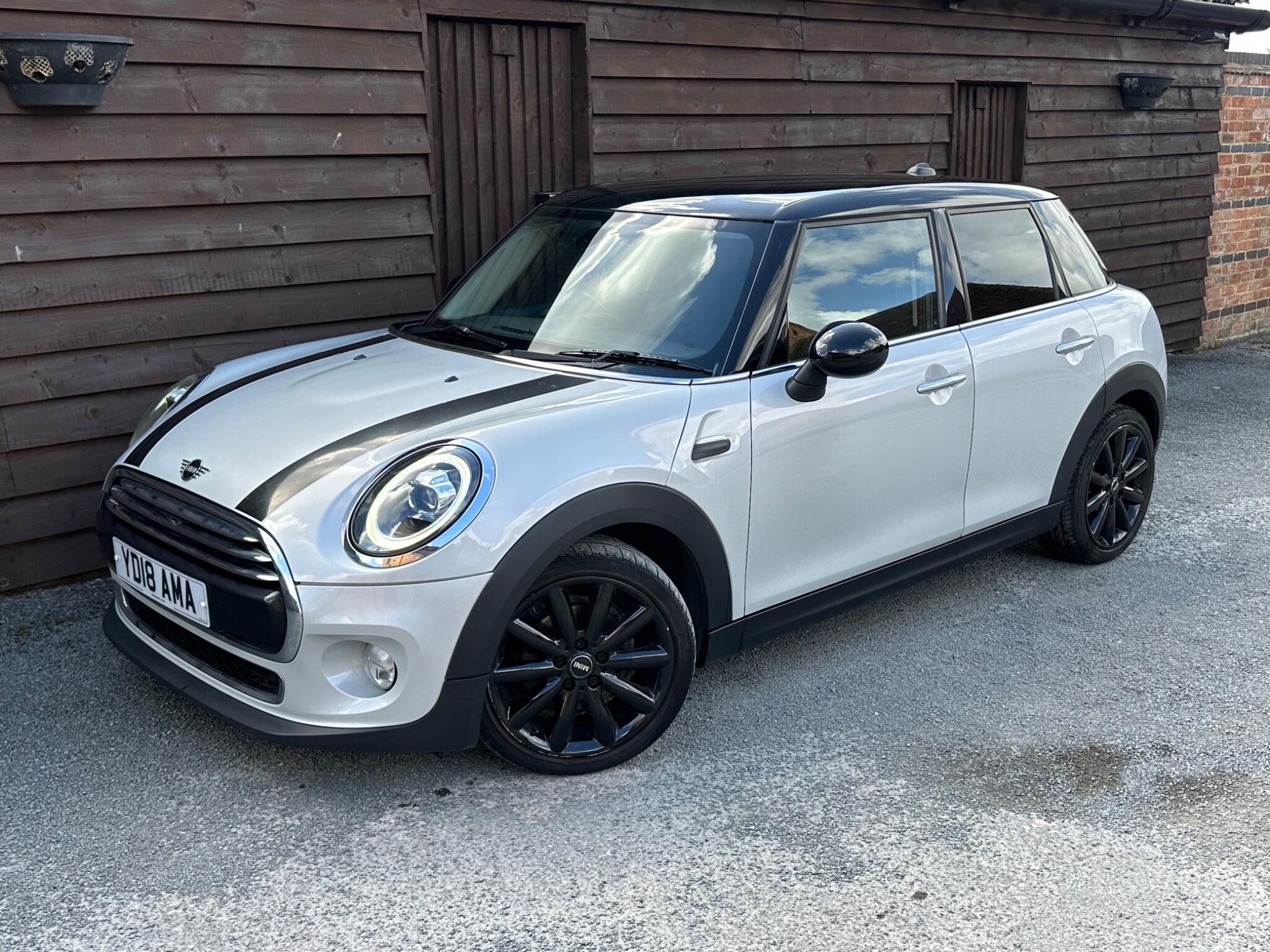 MINI Hatch 1.5 Cooper Steptronic Euro 6 (s/s) 5dr 5dr Automatic 2026