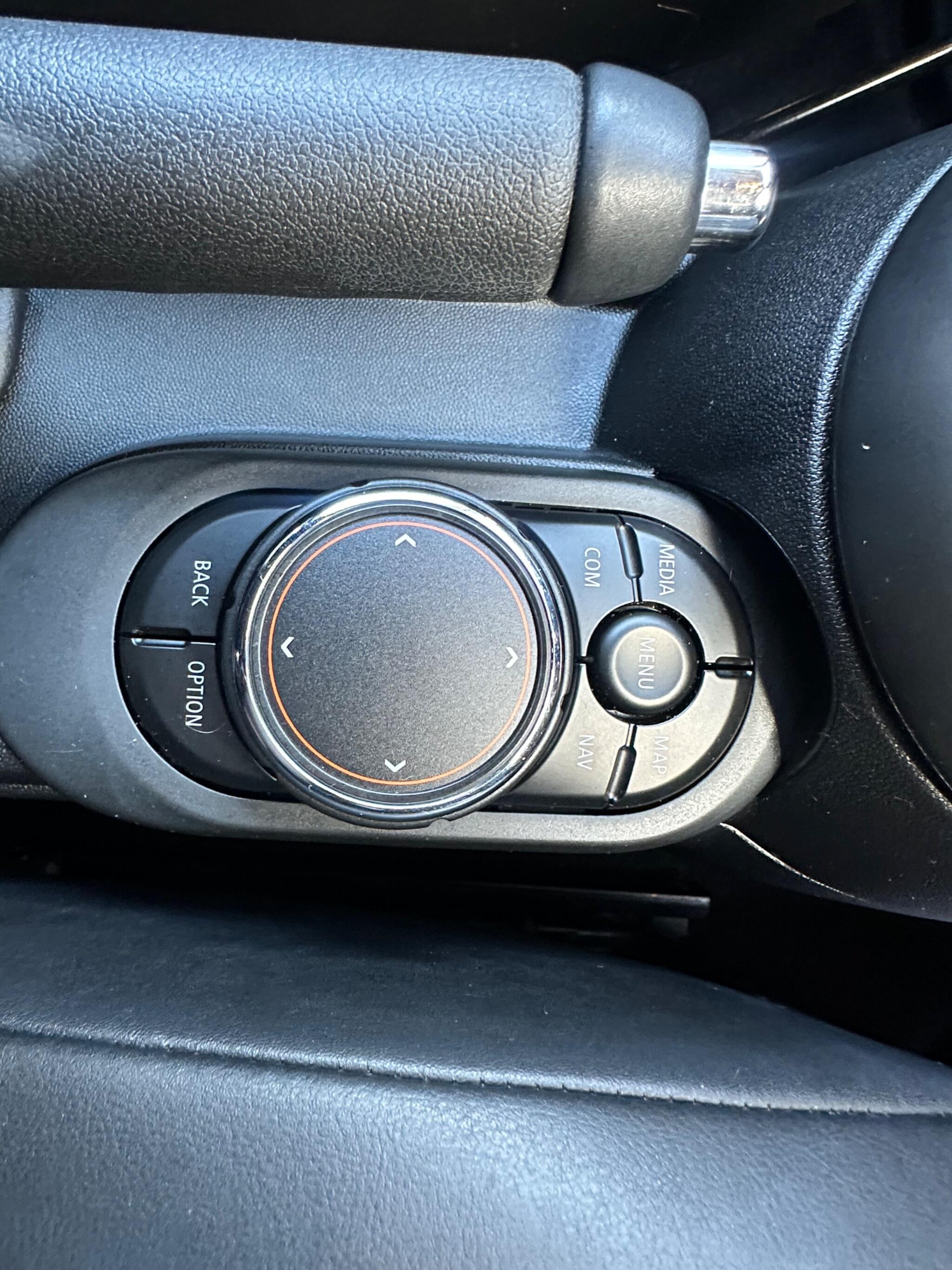 MINI Hatch 1.5 Cooper Steptronic Euro 6 (s/s) 5dr 5dr Automatic 2026