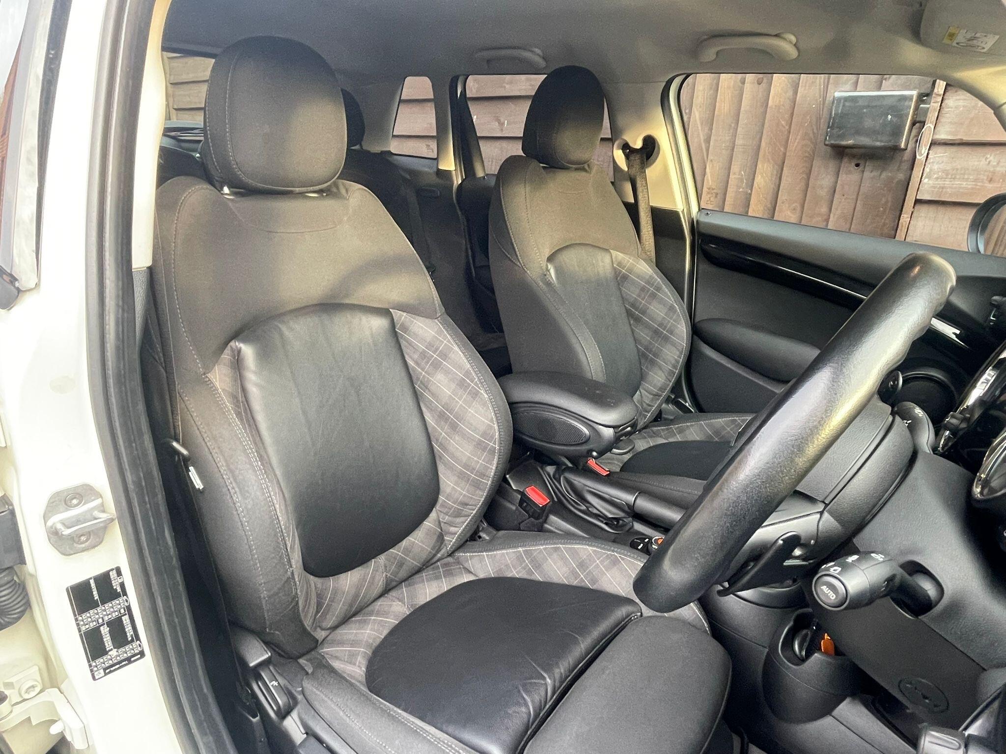 MINI Hatch 2.0 Cooper S Steptronic Euro 6 (s/s) 5dr 5dr Automatic 2026