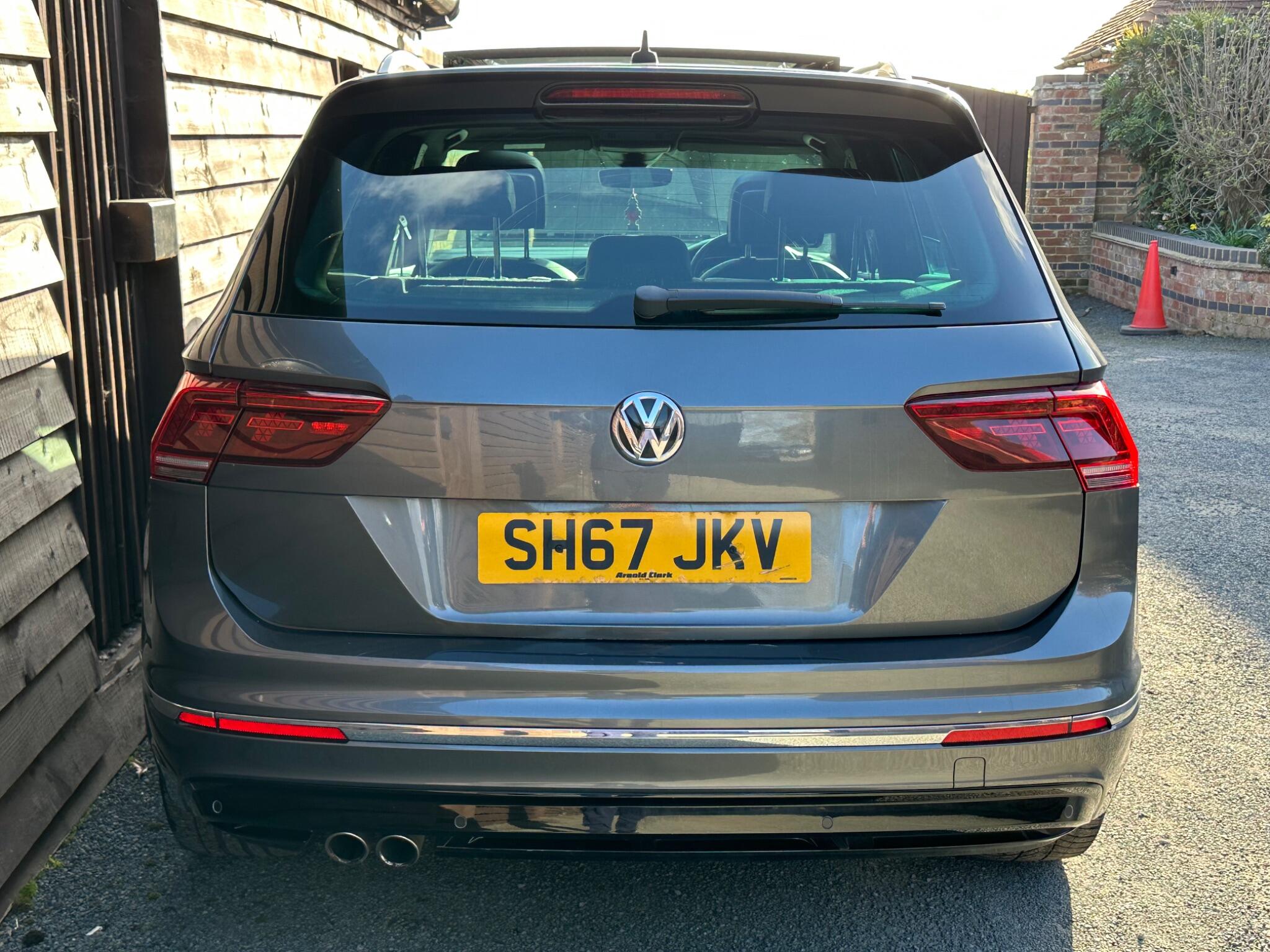 Volkswagen Tiguan 2.0 TDI R-Line DSG 4Motion Euro 6 (s/s) 5dr 5dr Automatic 2026