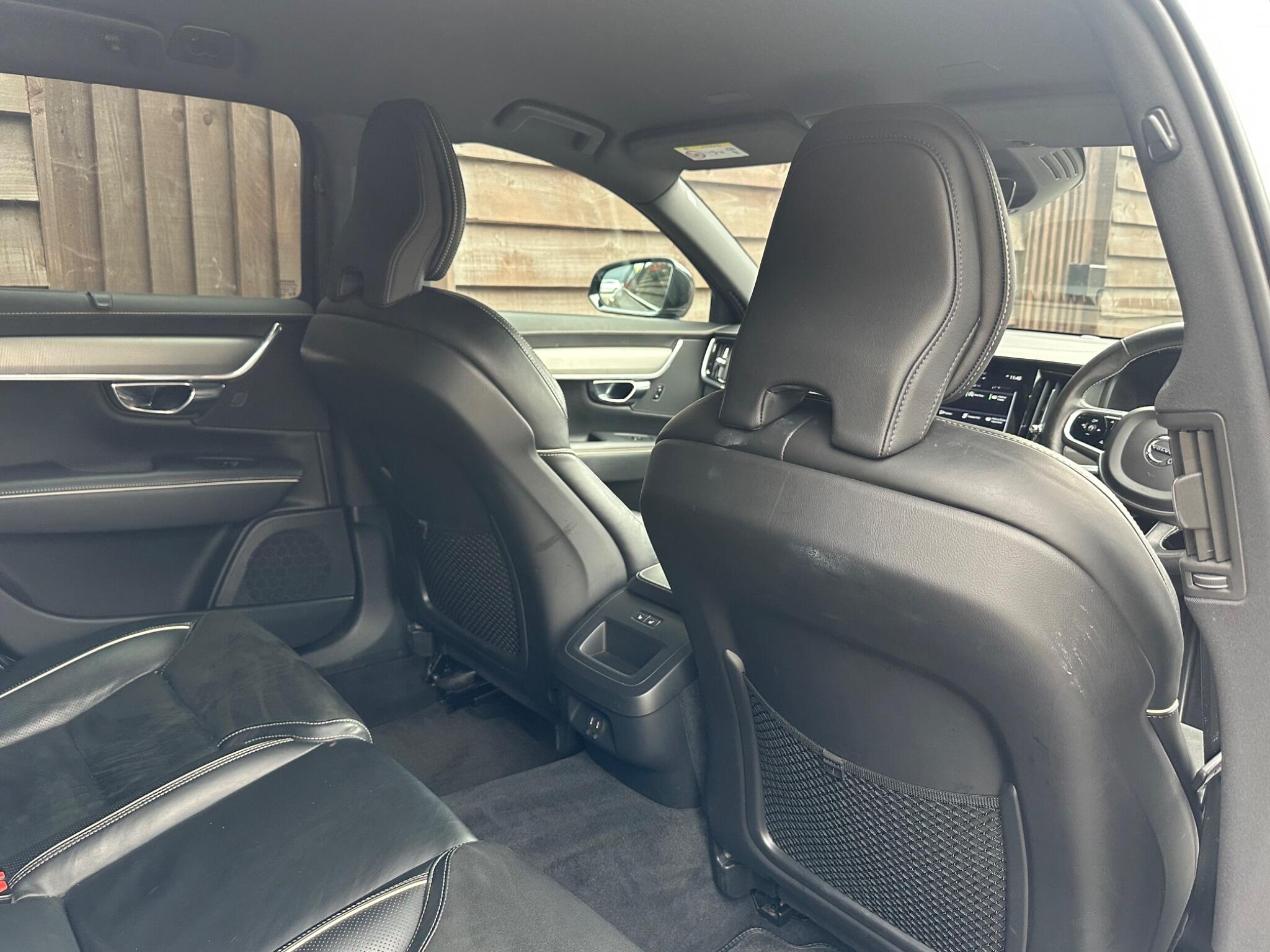 Volvo V90 2.0 D5 R-Design Auto AWD Euro 6 (s/s) 5dr 5dr Automatic 2026