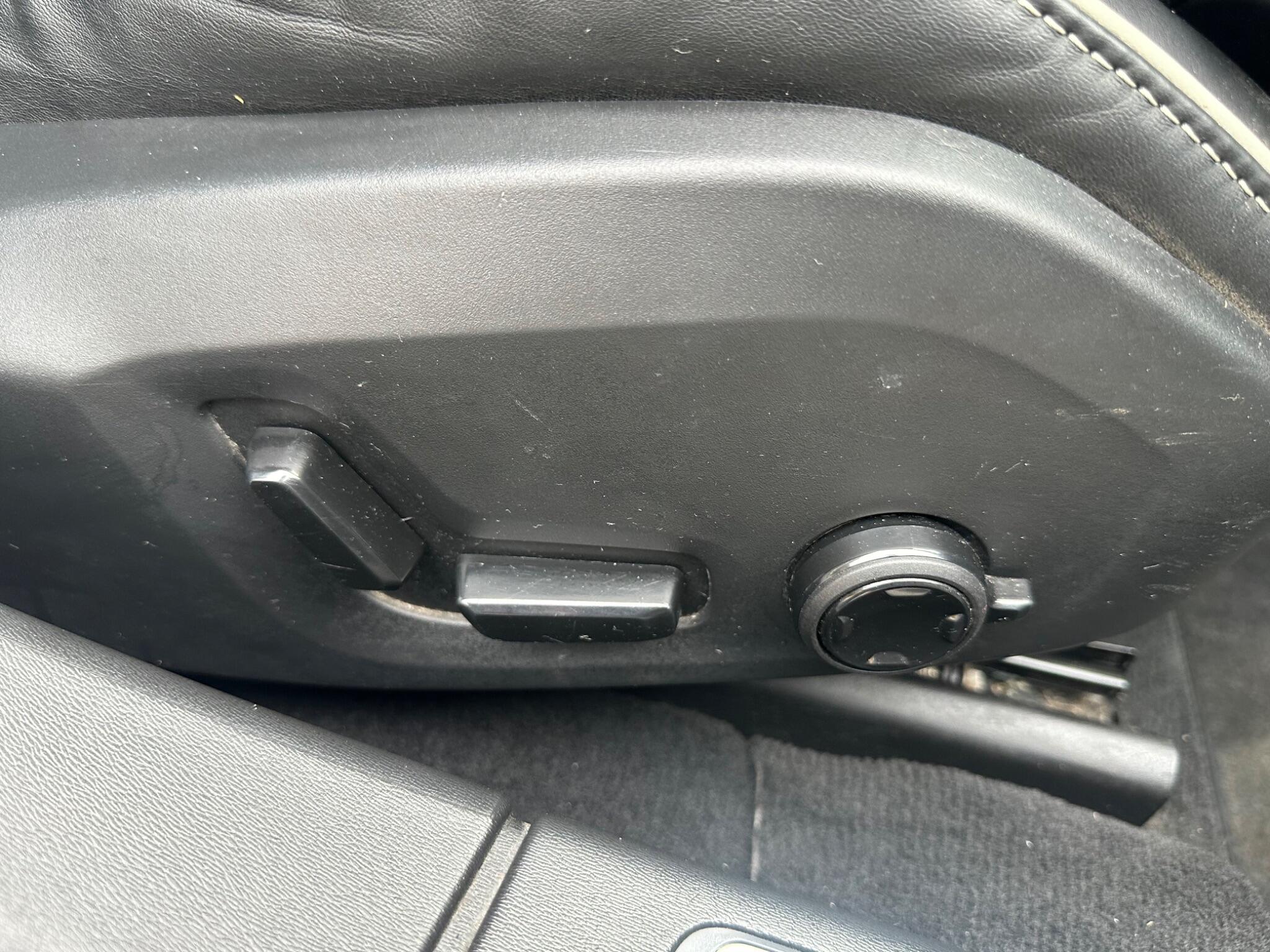 Volvo V90 2.0 D5 R-Design Auto AWD Euro 6 (s/s) 5dr 5dr Automatic 2026