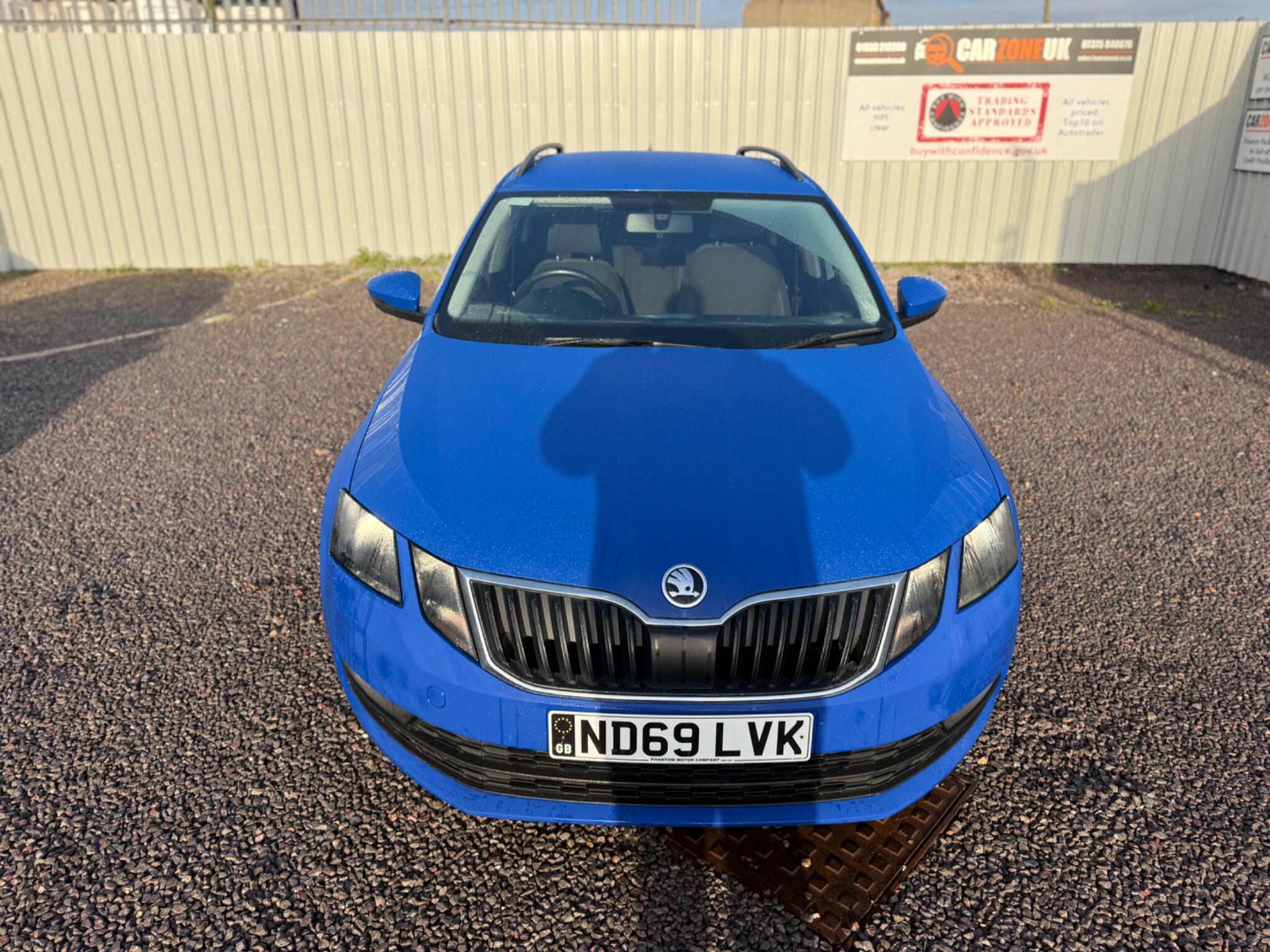 2019 Skoda Octavia 1.5 TSI ACT SE Drive DSG Euro 6 (s/s) 5dr, exterior view 3