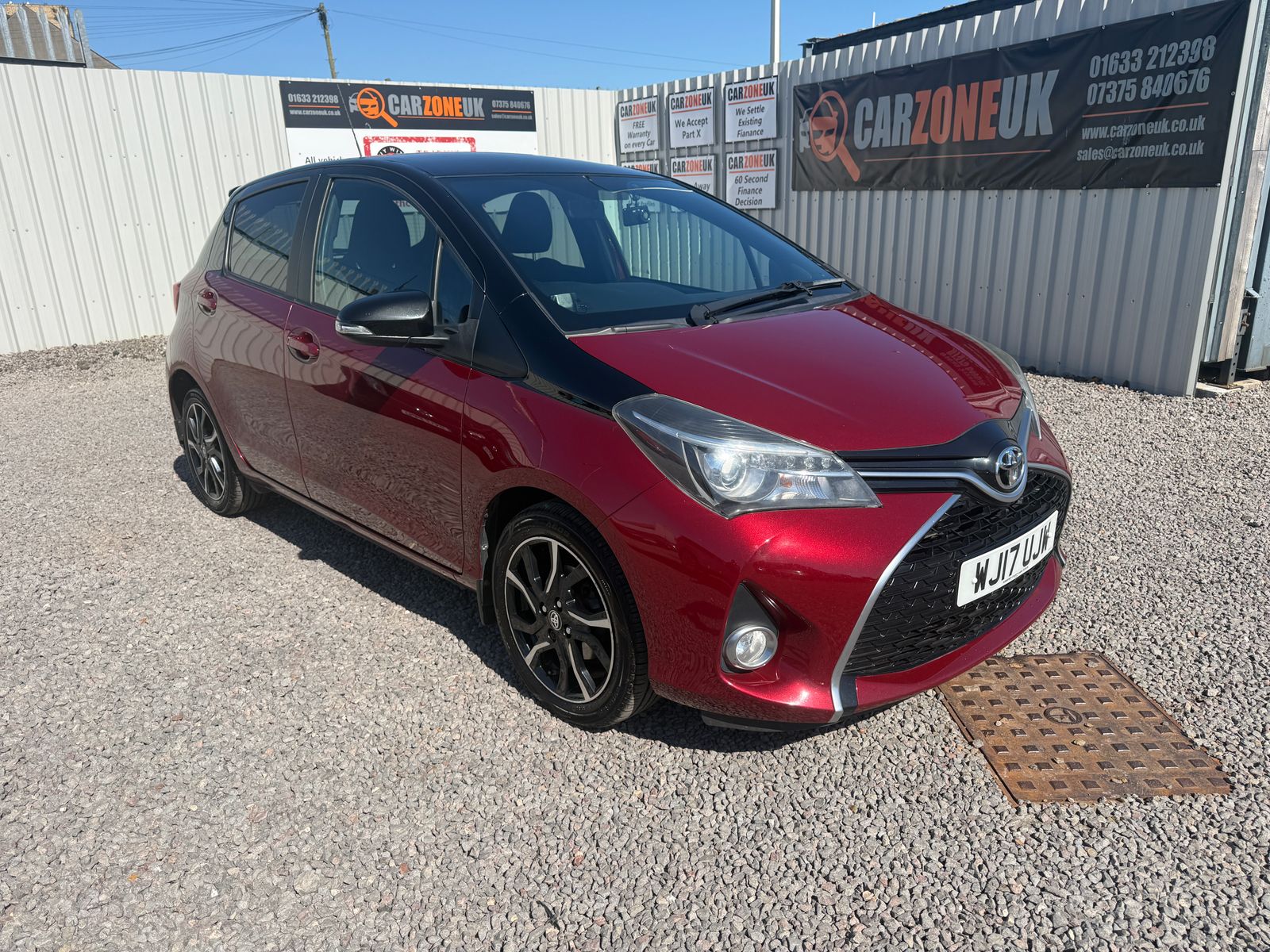 2017 Toyota Yaris 1.33 Dual VVT-i Design Hatchback 5dr Petrol Manual Euro 6 (99 ps)
