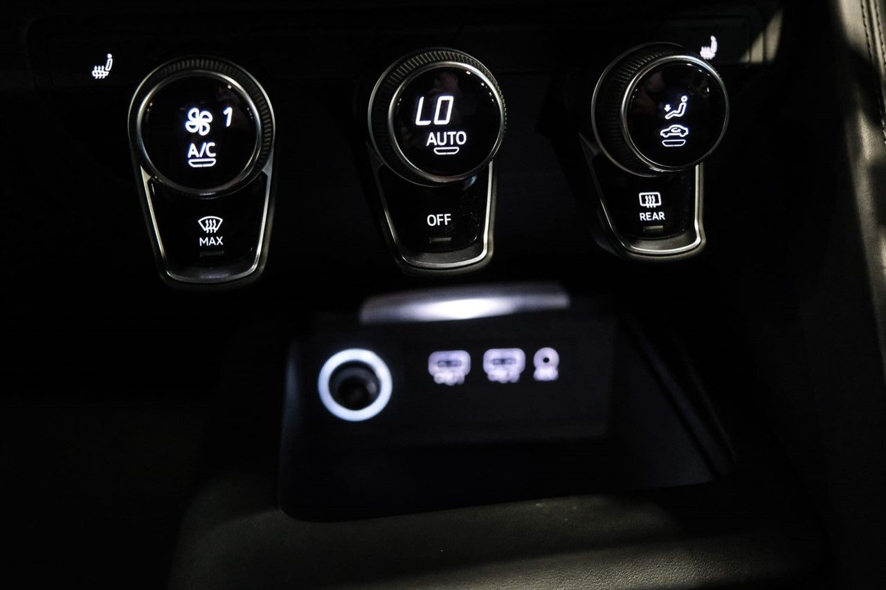 Audi R8 5.2 FSI V10 Plus Coupe 2dr Petrol S Tronic quattro Euro 6 (s/s) (610 ps) 2dr Automatic 2026