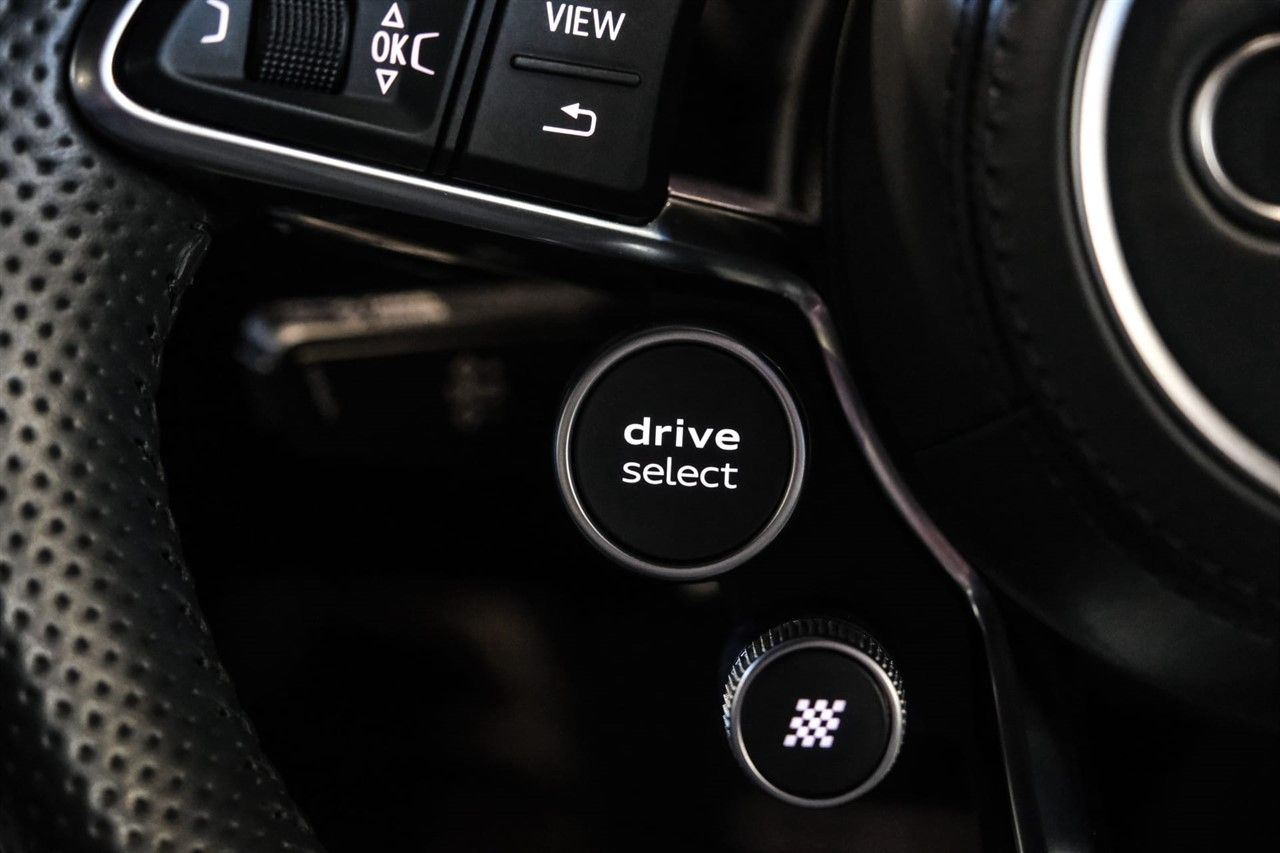 Audi R8 5.2 FSI V10 Plus Coupe 2dr Petrol S Tronic quattro Euro 6 (s/s) (610 ps) 2dr Automatic 2026