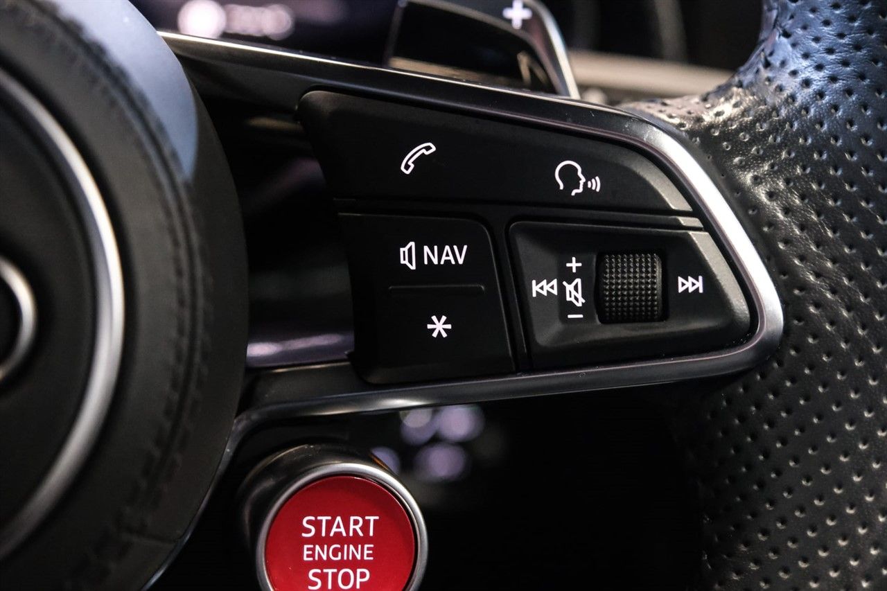 Audi R8 5.2 FSI V10 Plus Coupe 2dr Petrol S Tronic quattro Euro 6 (s/s) (610 ps) 2dr Automatic 2026