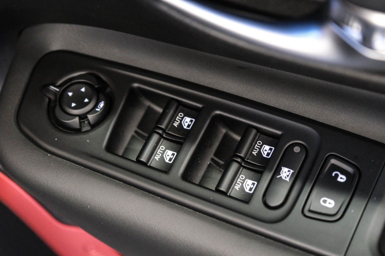 Jeep Renegade 1.3 GSE T4 11.4kWh Trailhawk SUV 5dr Petrol Plug-in Hybrid Auto 4xe Euro 6 (s/s) (240 ps) 5dr Automatic 2026