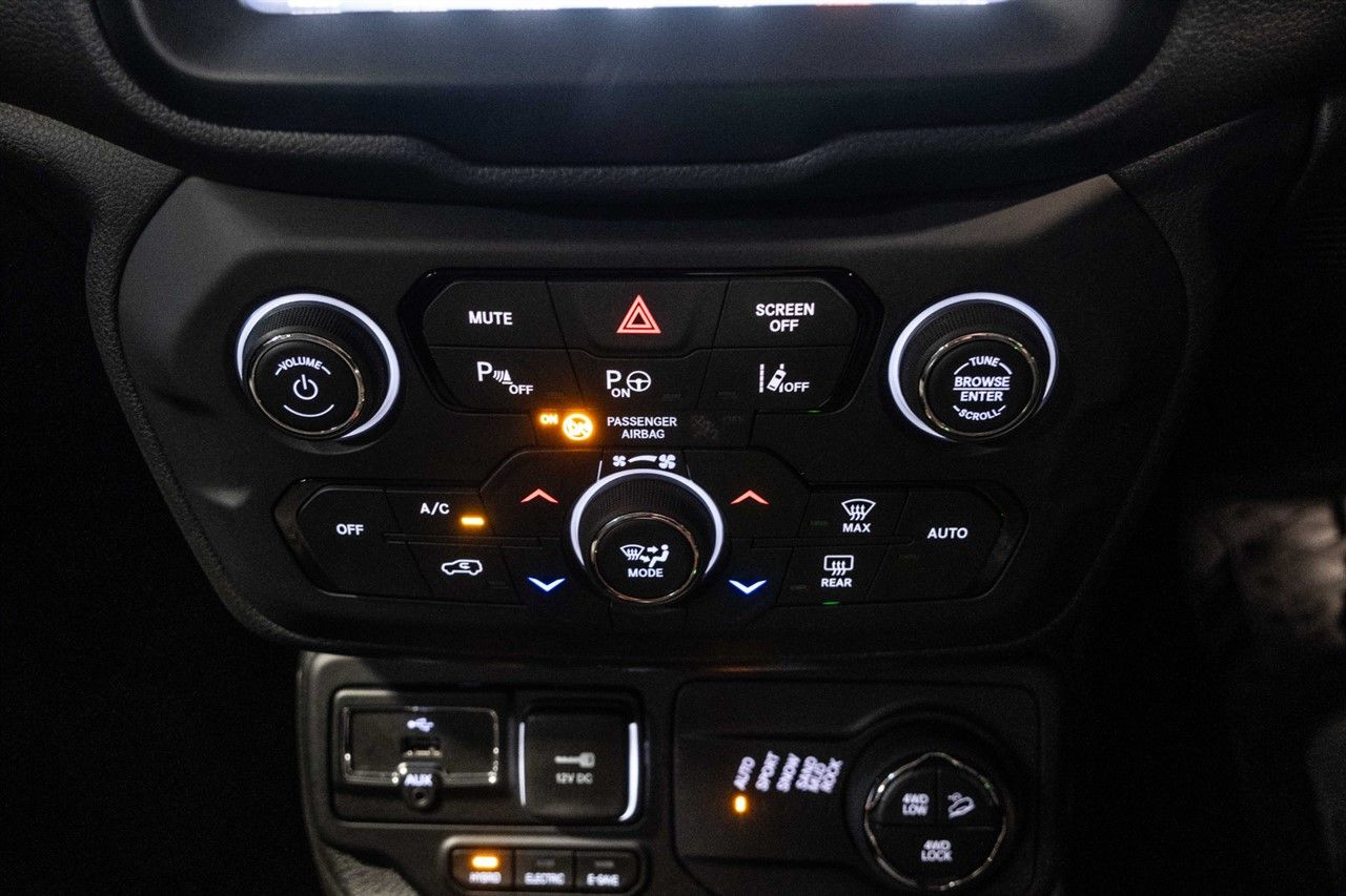 Jeep Renegade 1.3 GSE T4 11.4kWh Trailhawk SUV 5dr Petrol Plug-in Hybrid Auto 4xe Euro 6 (s/s) (240 ps) 5dr Automatic 2026