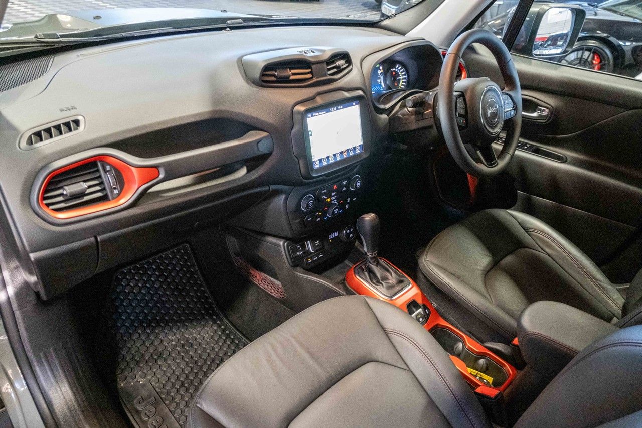 Jeep Renegade 1.3 GSE T4 11.4kWh Trailhawk SUV 5dr Petrol Plug-in Hybrid Auto 4xe Euro 6 (s/s) (240 ps) 5dr Automatic 2026