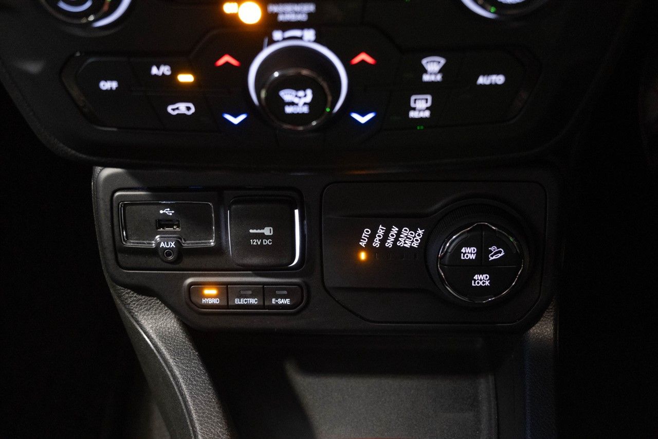 Jeep Renegade 1.3 GSE T4 11.4kWh Trailhawk SUV 5dr Petrol Plug-in Hybrid Auto 4xe Euro 6 (s/s) (240 ps) 5dr Automatic 2026