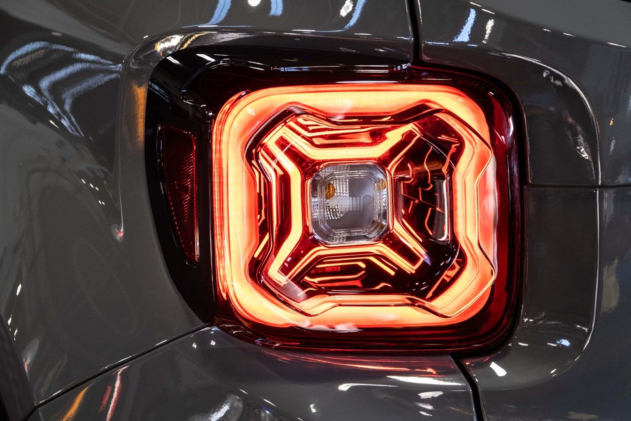 Jeep Renegade 1.3 GSE T4 11.4kWh Trailhawk SUV 5dr Petrol Plug-in Hybrid Auto 4xe Euro 6 (s/s) (240 ps) 5dr Automatic 2026