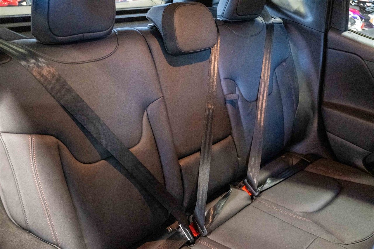 Jeep Renegade 1.3 GSE T4 11.4kWh Trailhawk SUV 5dr Petrol Plug-in Hybrid Auto 4xe Euro 6 (s/s) (240 ps) 5dr Automatic 2026