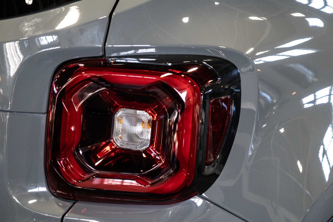 Jeep Renegade 1.3 GSE T4 11.4kWh Trailhawk SUV 5dr Petrol Plug-in Hybrid Auto 4xe Euro 6 (s/s) (240 ps) 5dr Automatic 2026