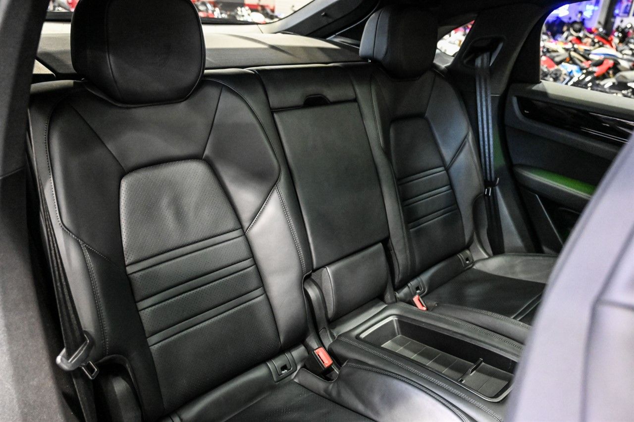 Porsche Cayenne 3.0T V6 Coupe 5dr Petrol TiptronicS 4WD Euro 6 (s/s) (340 ps) 5dr Automatic 2026