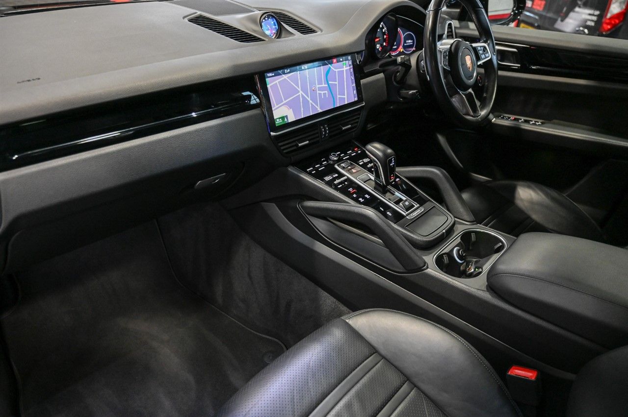 Porsche Cayenne 3.0T V6 Coupe 5dr Petrol TiptronicS 4WD Euro 6 (s/s) (340 ps) 5dr Automatic 2026
