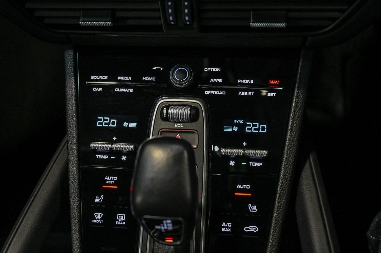 Porsche Cayenne 3.0T V6 Coupe 5dr Petrol TiptronicS 4WD Euro 6 (s/s) (340 ps) 5dr Automatic 2026