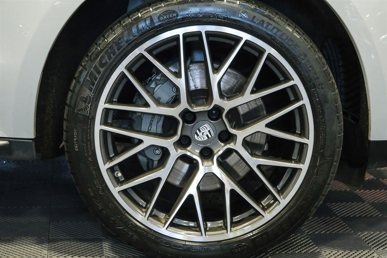 Porsche Macan 3.0T V6 S SUV 5dr Petrol PDK 4WD Euro 6 (s/s) (354 ps) 5dr Automatic 2026