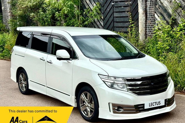 Nissan Elgrand Rider Black Line Edition 2.5 Petrol