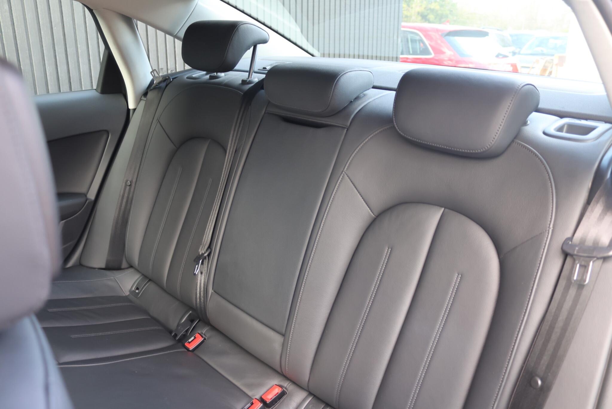 Audi A6 Saloon 2.0 TDI ultra SE Executive S Tronic Euro 6 (s/s) 4dr 4dr Automatic 2026