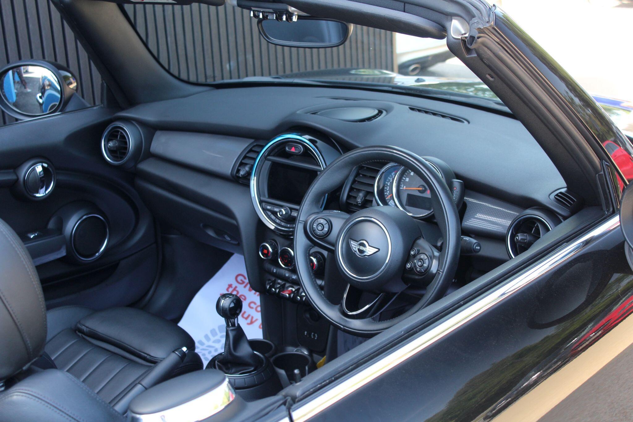 MINI Convertible 1.5 Cooper Euro 6 (s/s) 2dr 2dr Manual 2026
