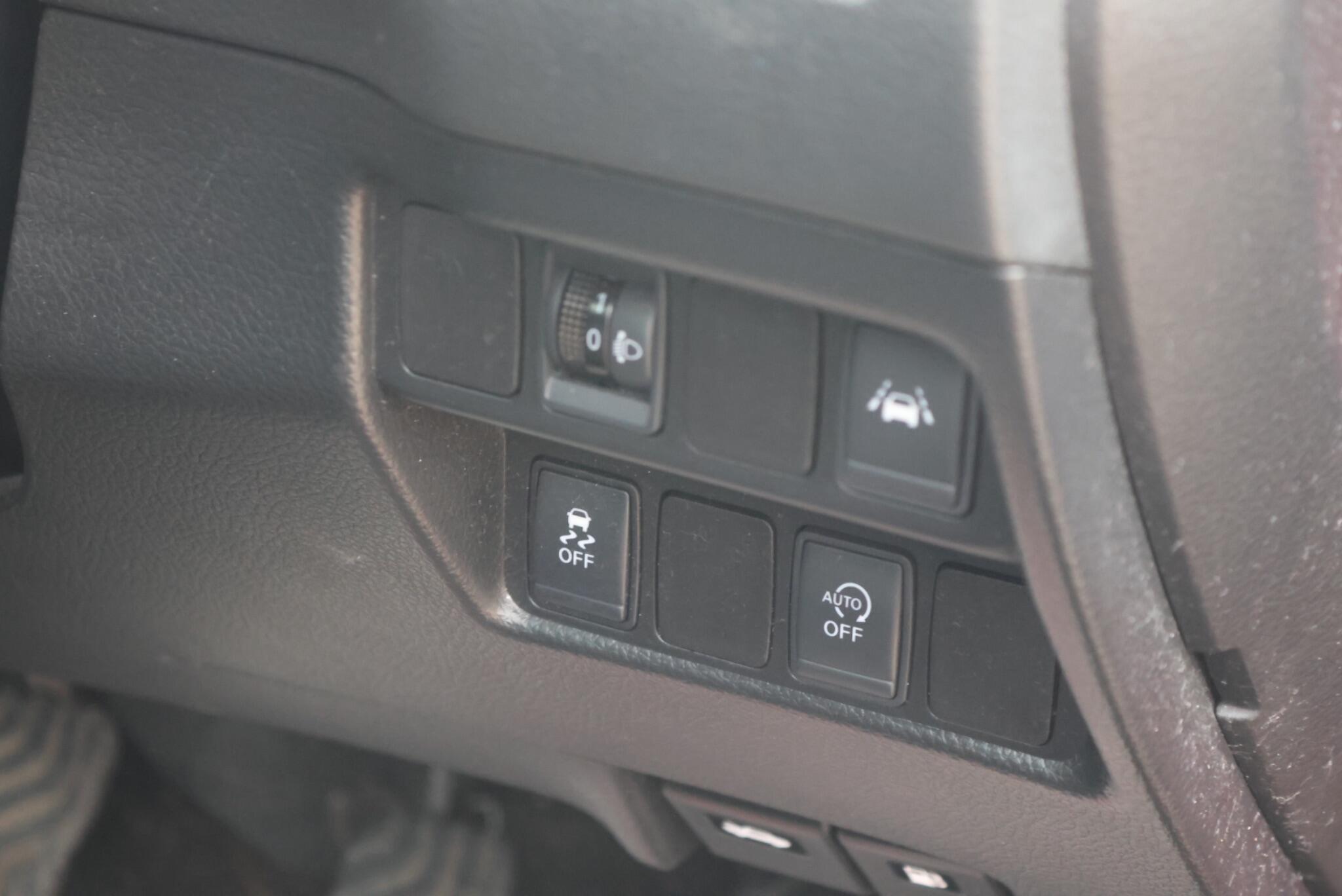 Nissan Qashqai 1.6 dCi N-Connecta Euro 6 (s/s) 5dr 5dr Manual 2026