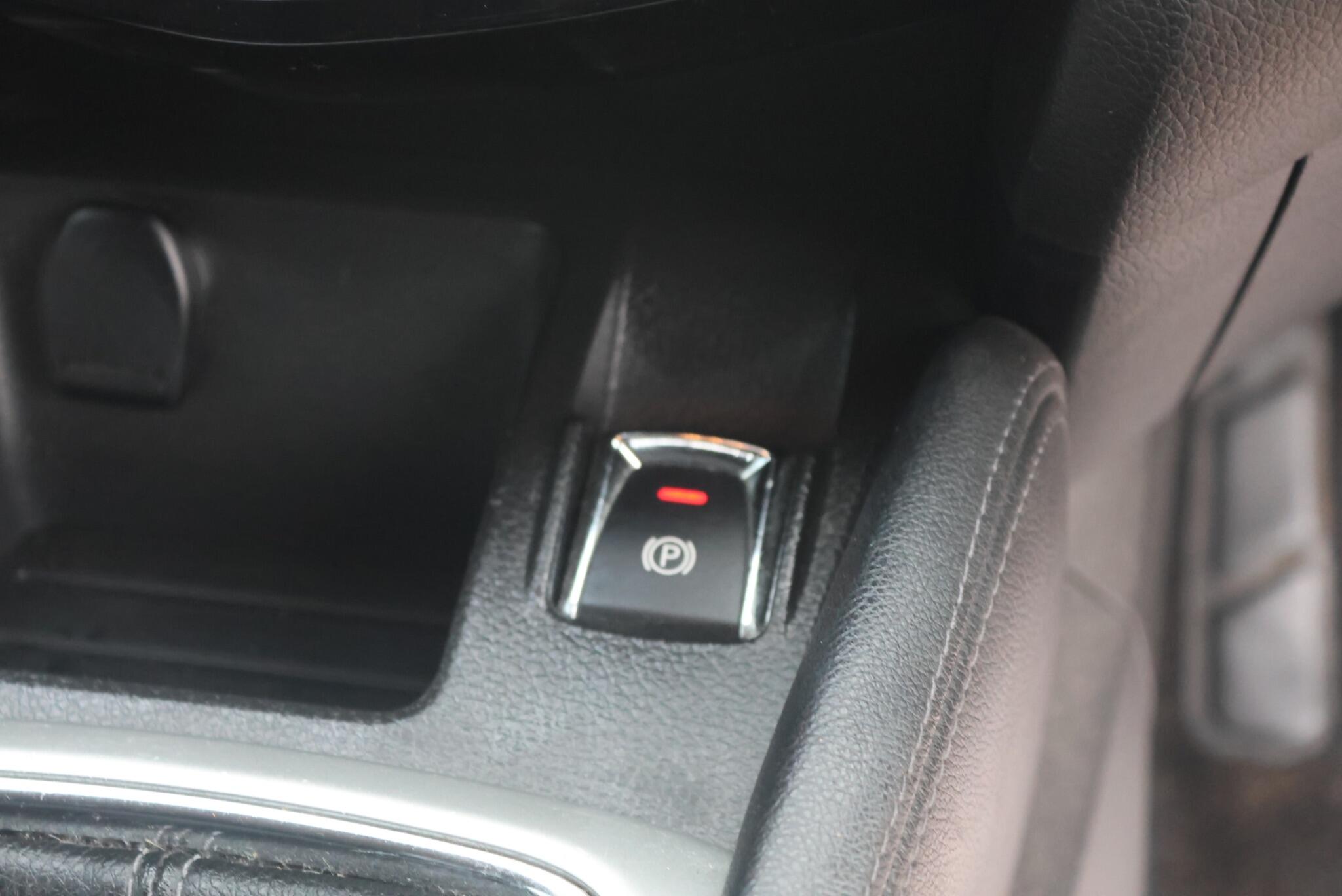 Nissan Qashqai 1.6 dCi N-Connecta Euro 6 (s/s) 5dr 5dr Manual 2026