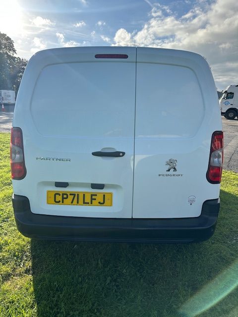 Peugeot Partner 1.5 BlueHDi 1000 Professional Premium Standard Panel Van 5dr Diesel Manual SWB Euro 6 (100 bhp) 5dr Manual 2021