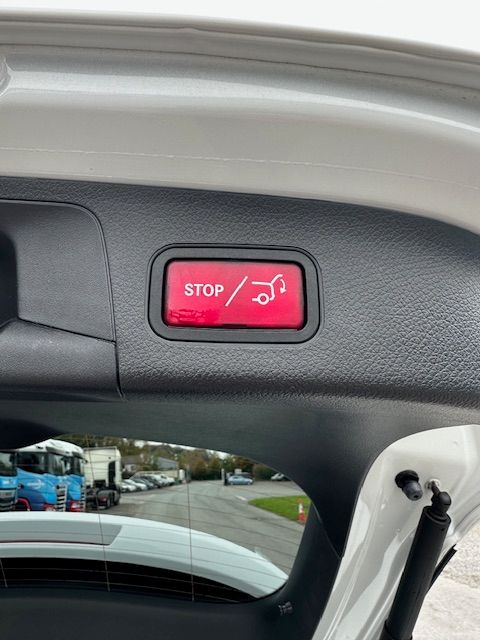 Mercedes-Benz GLA 1.3 GLA200 AMG Line (Executive) SUV 5dr Petrol 7G-DCT Euro 6 (s/s) (163 ps) 5dr Automatic 2021