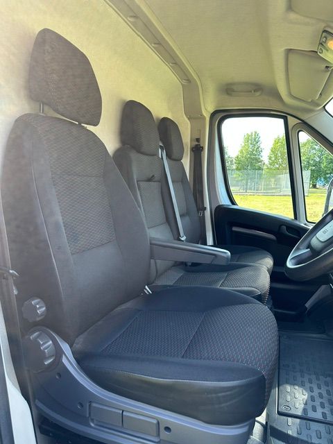 Citroen Relay 2.2 BlueHDi 35 Enterprise Panel Van 5dr Diesel Manual L3 High Roof Euro 6 (s/s) (140 ps) 5dr Manual 2022