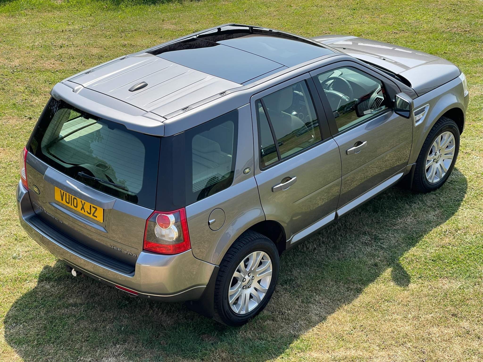 Used Land Rover Freelander 2 2.2 TD4 HSE Auto 4WD Euro 4 5dr 2010