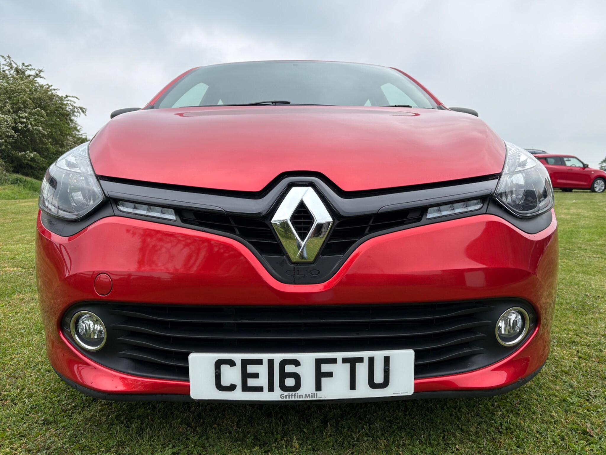 2016 Renault Clio 1.2 16V Play Euro 6 5dr, exterior view 4