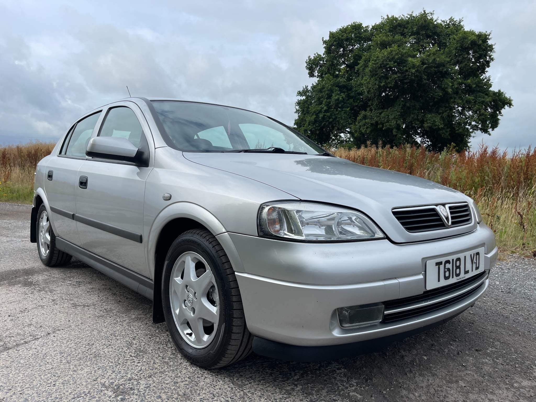 vauxhall astra 1.6 petrol