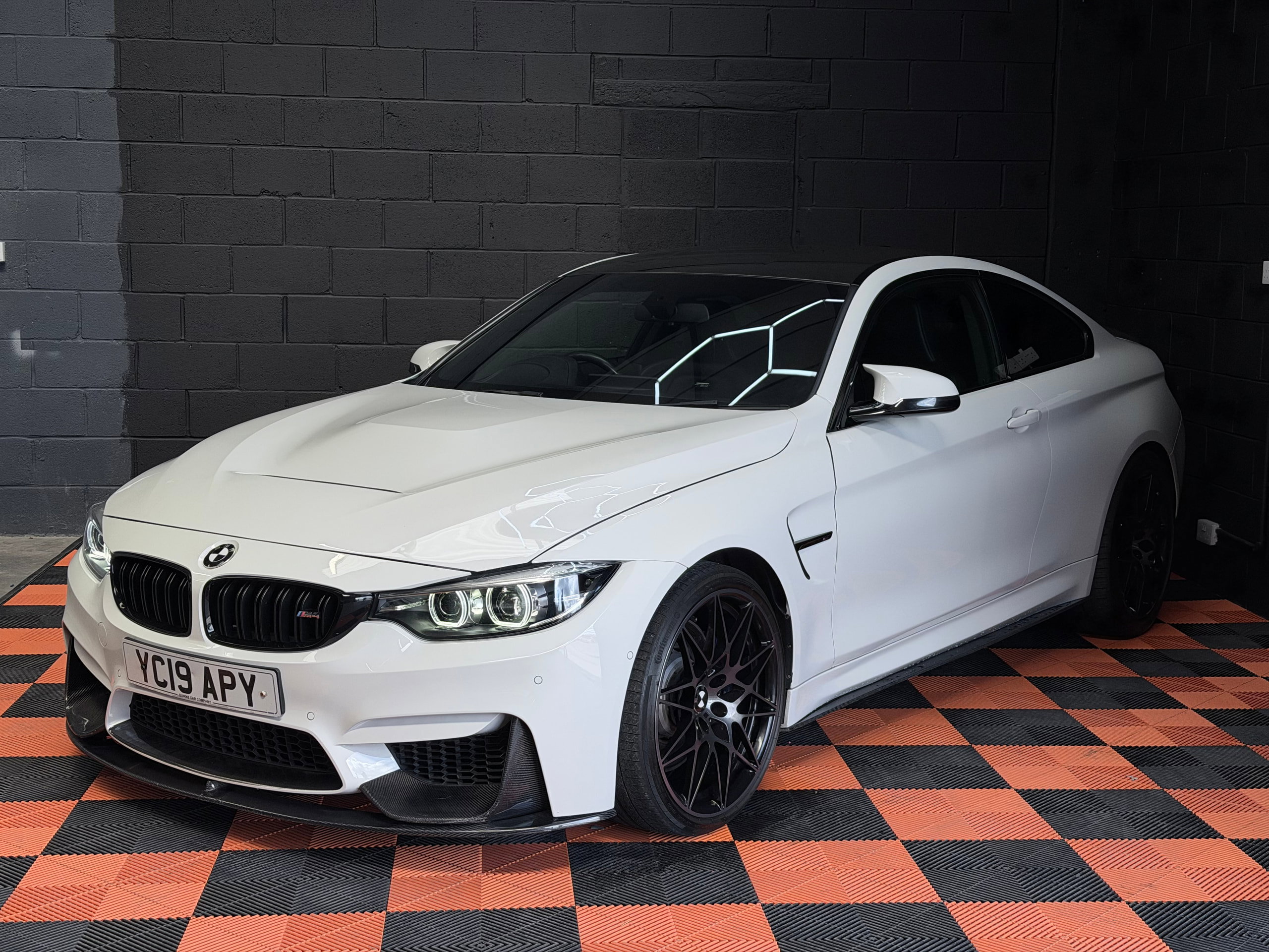2019 19 BMW M4