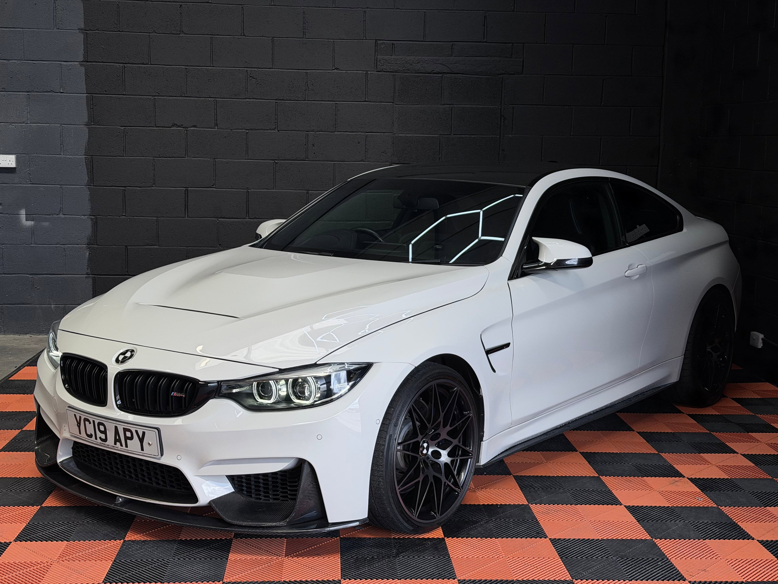 2019 19 BMW M4