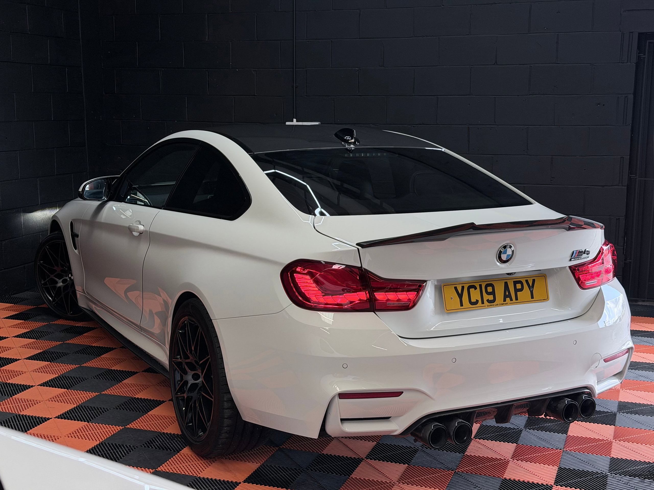 2019 19 BMW M4