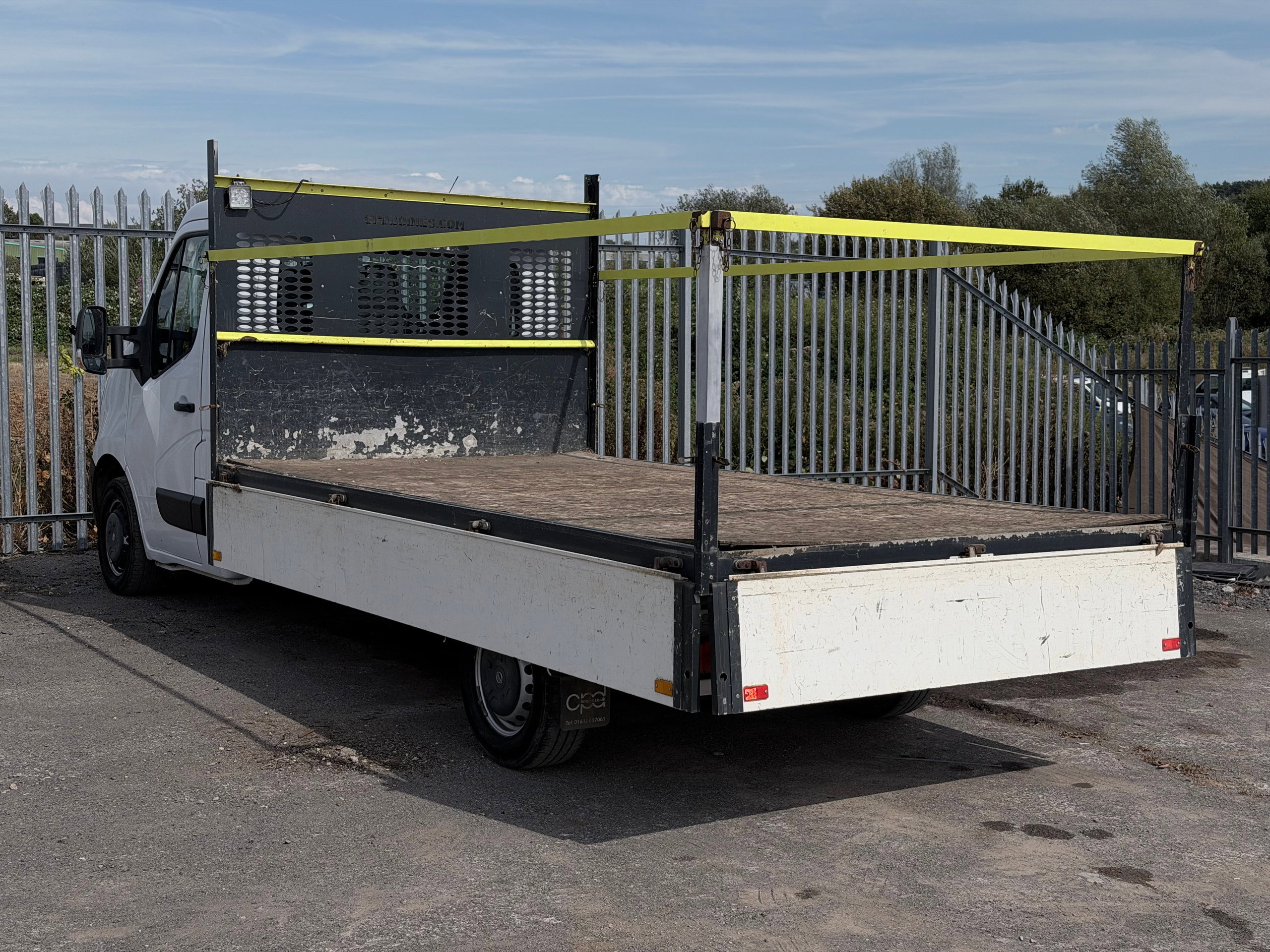 2019 69 NISSAN NV400