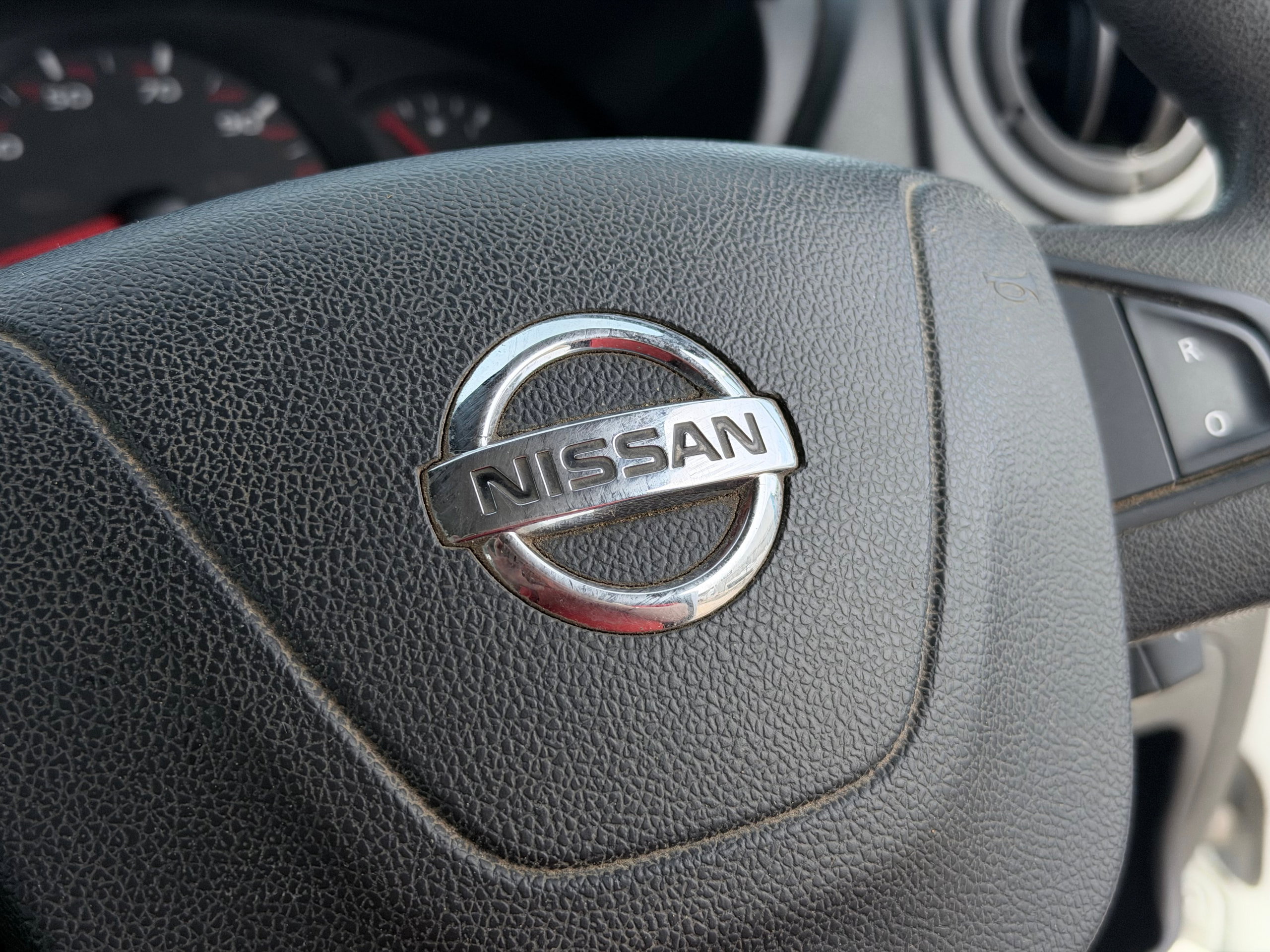 2019 69 NISSAN NV400