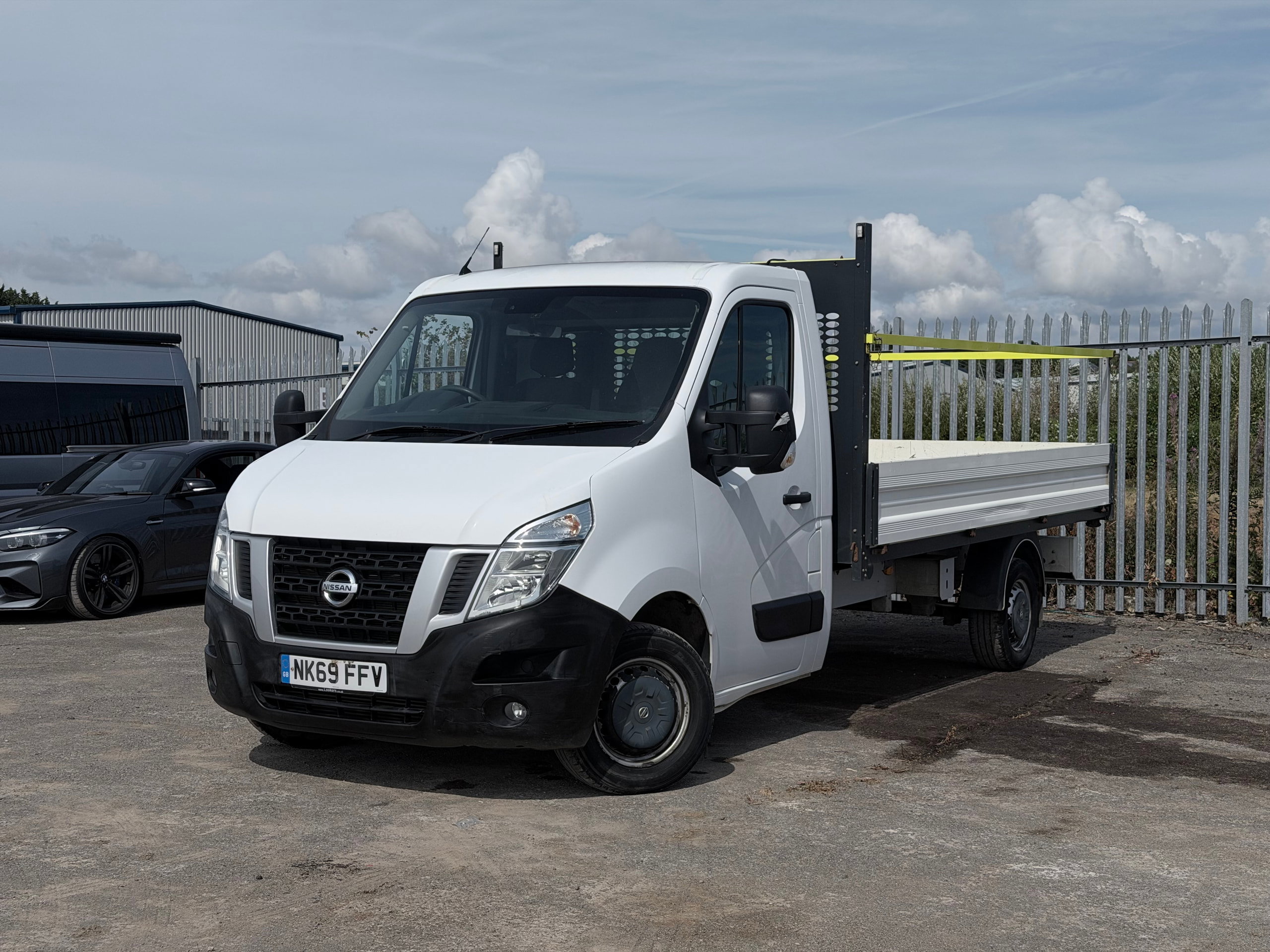 2019 69 NISSAN NV400
