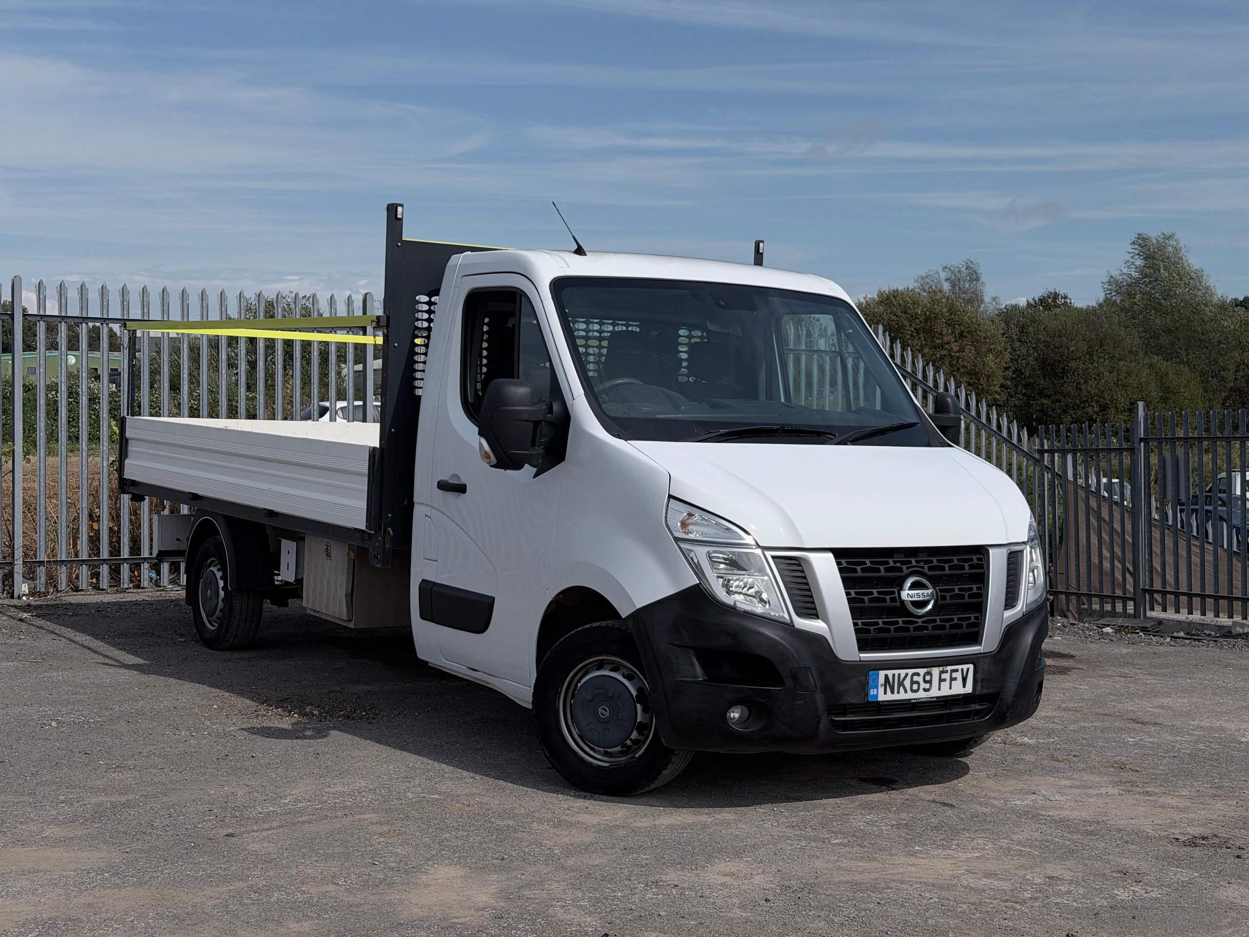 2019 69 NISSAN NV400 2.3 dCi 35 SE Chassis Cab 2dr Diesel Manual FWD L3 Euro 6 (130 ps)