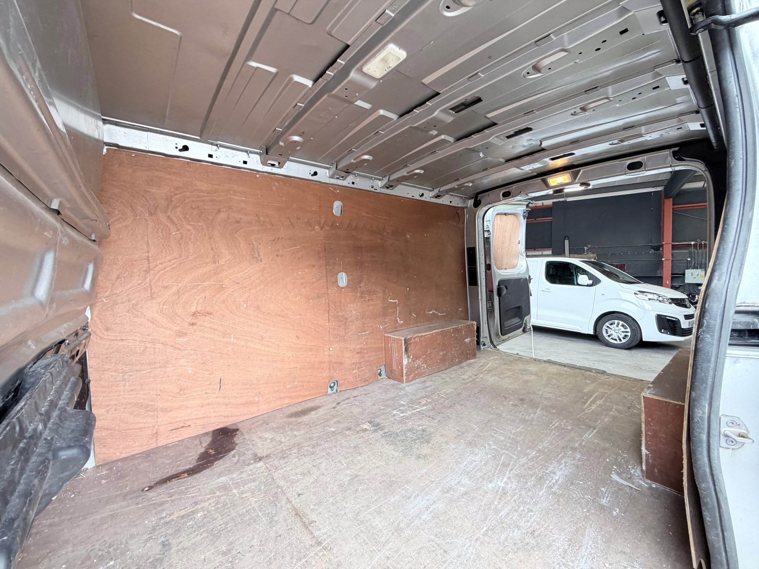 2018 68 VAUXHALL VIVARO