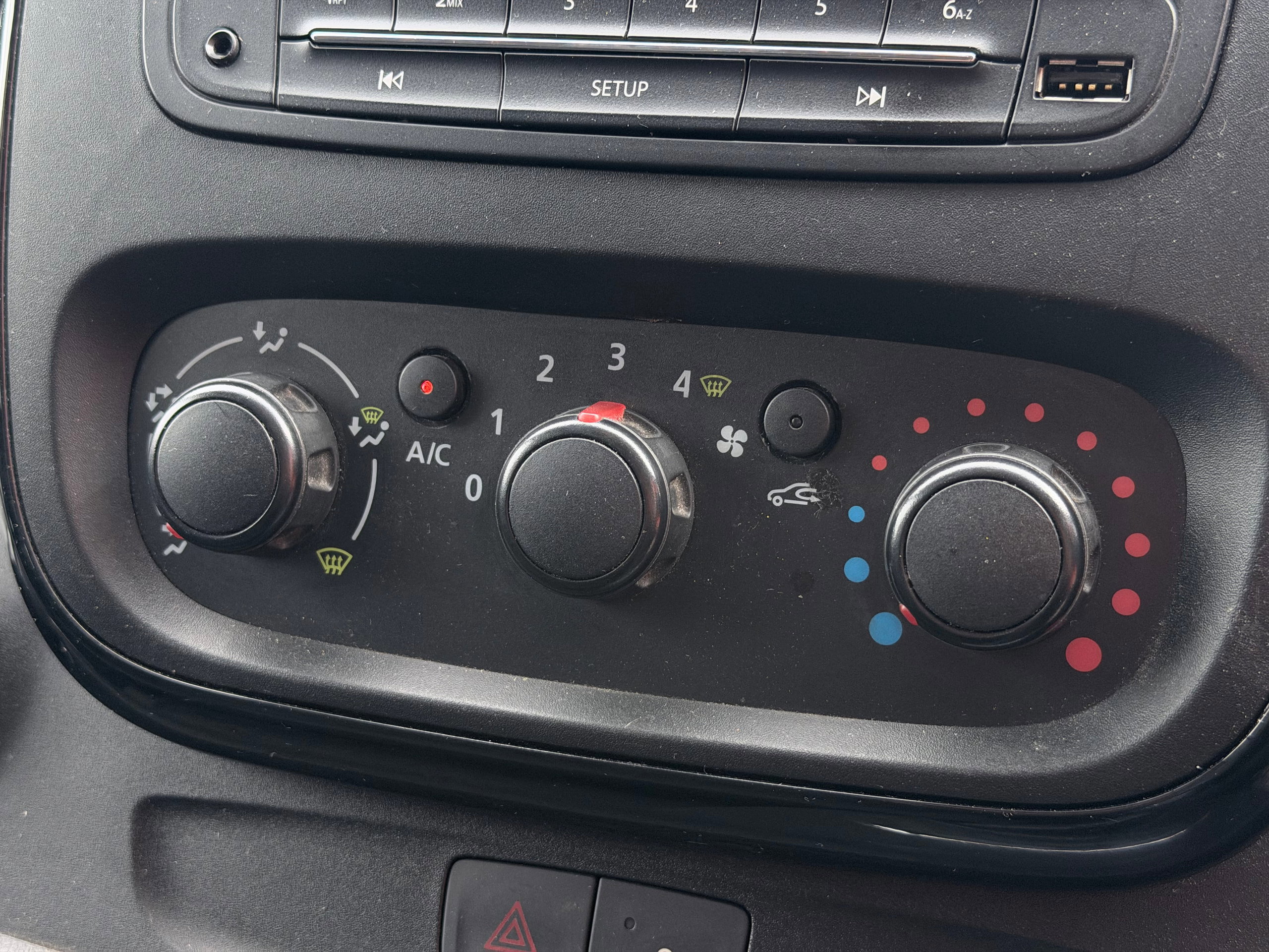 2018 68 VAUXHALL VIVARO