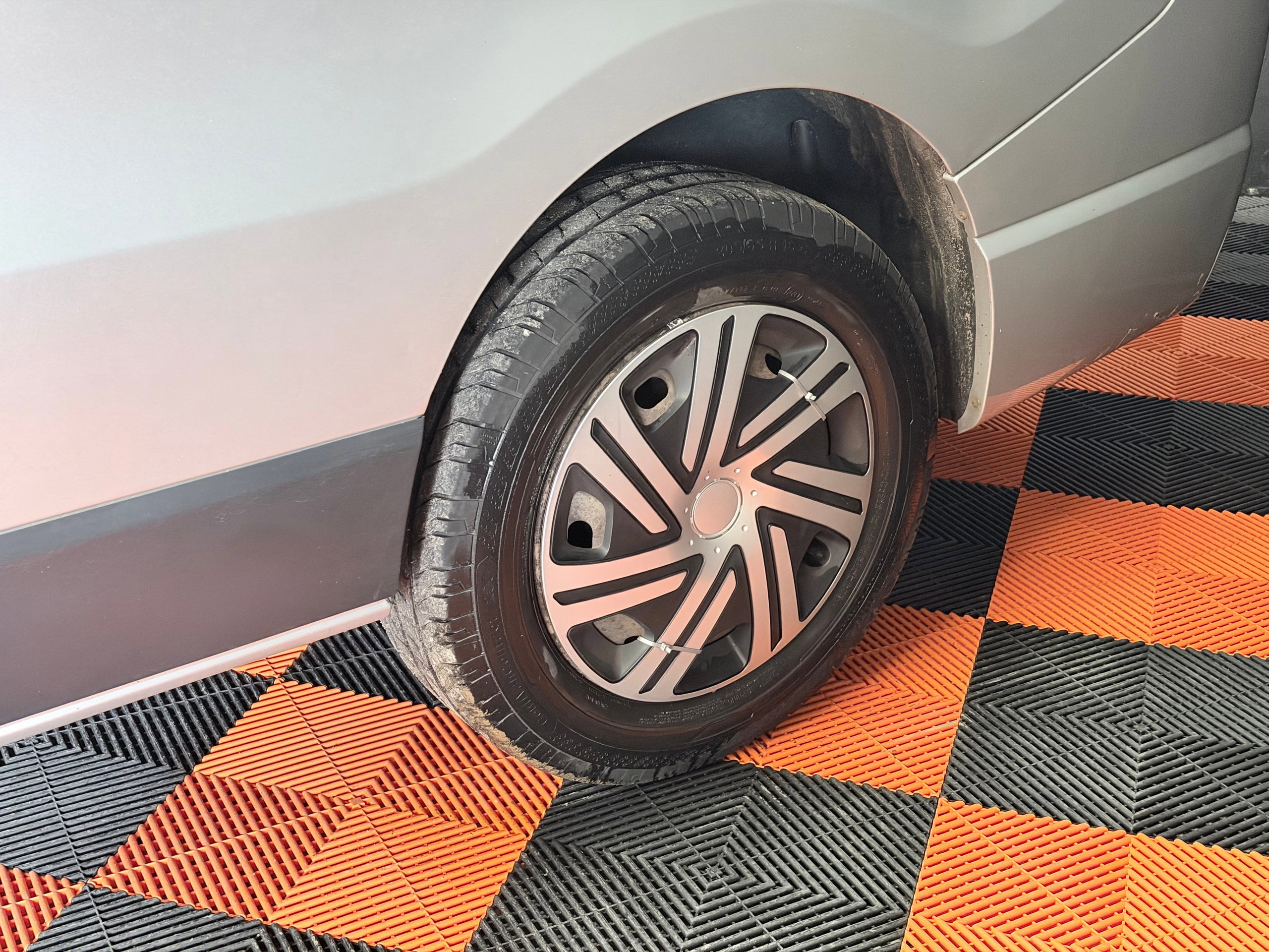 2018 68 VAUXHALL VIVARO