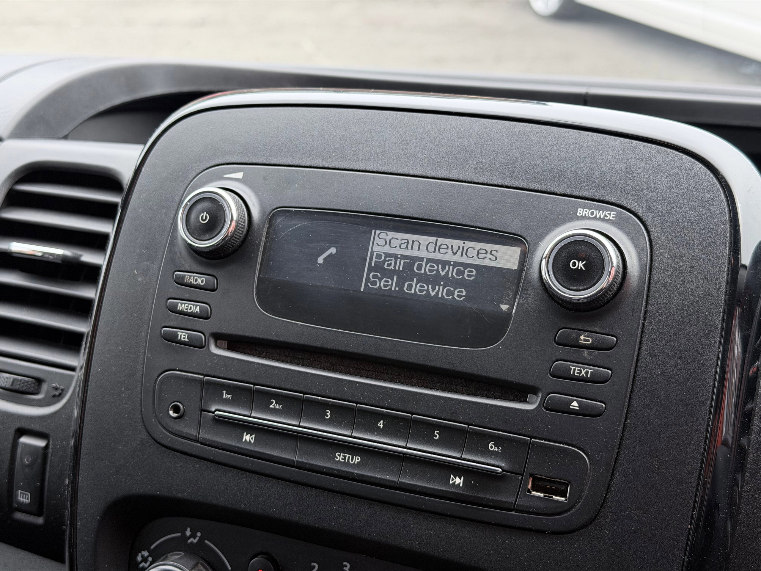 2018 68 VAUXHALL VIVARO
