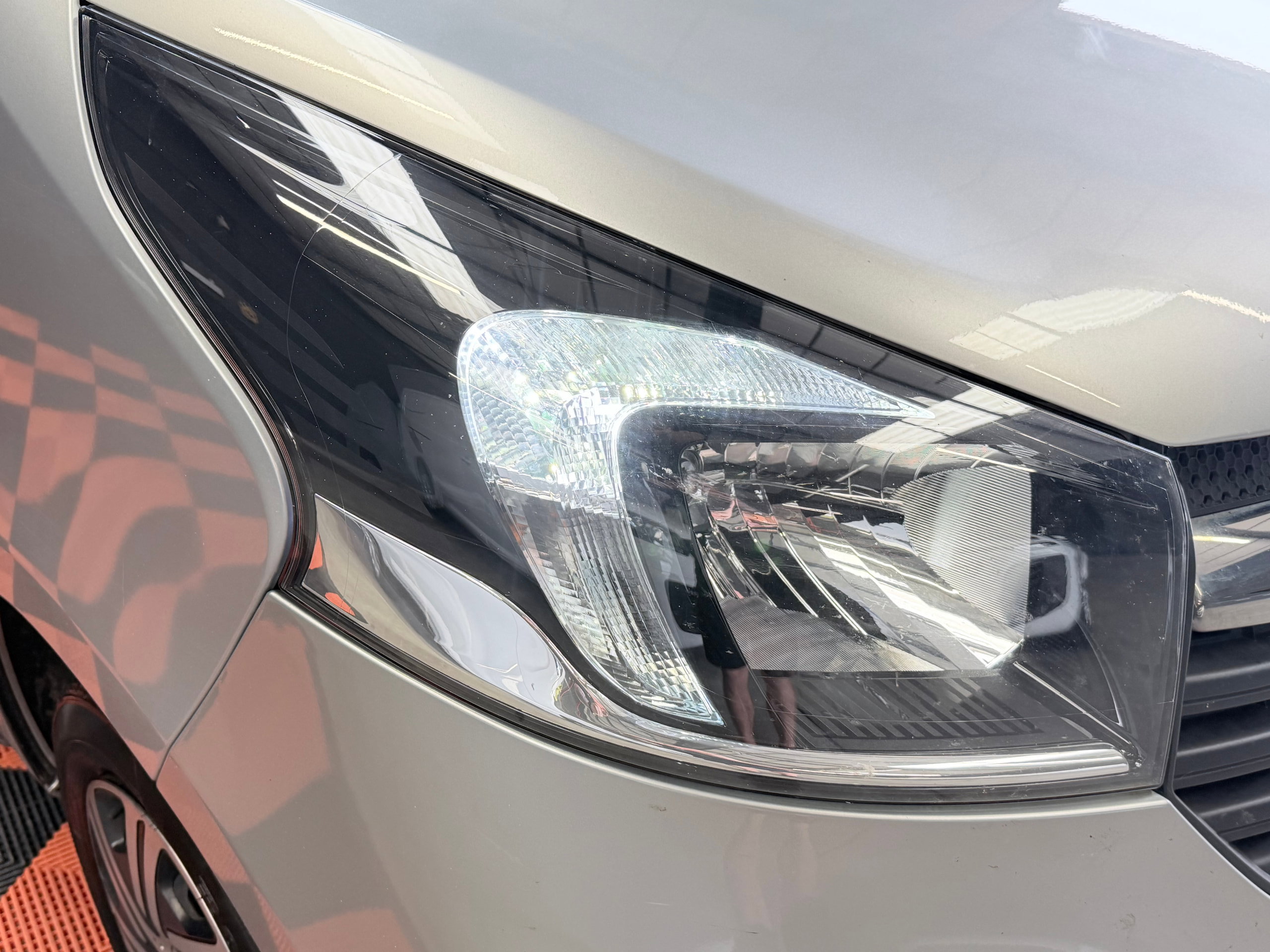 2018 68 VAUXHALL VIVARO