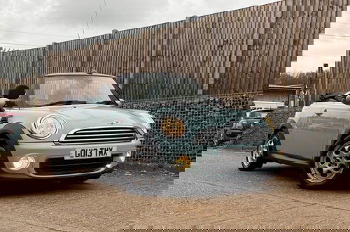 2013 convertible 1.6 one euro 6 2dr gu13tmx 47,000 miles manual petrol 49.6 mpg 2013  convertible 1.6 one euro 6... photo