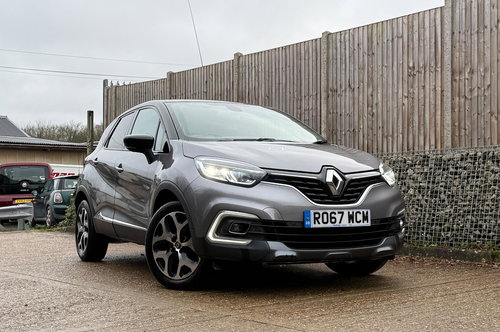 2017 RENAULT CAPTUR 1.2 TCE ENERGY SIGNATURE S NAV EURO 6 S S 5DR RO67WCM... photo