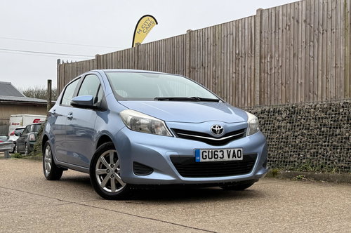 2013 YARIS 1.33 DUAL VVT I TR EURO 5 5DR GU63VAO 93,000 MILES MANUAL... photo