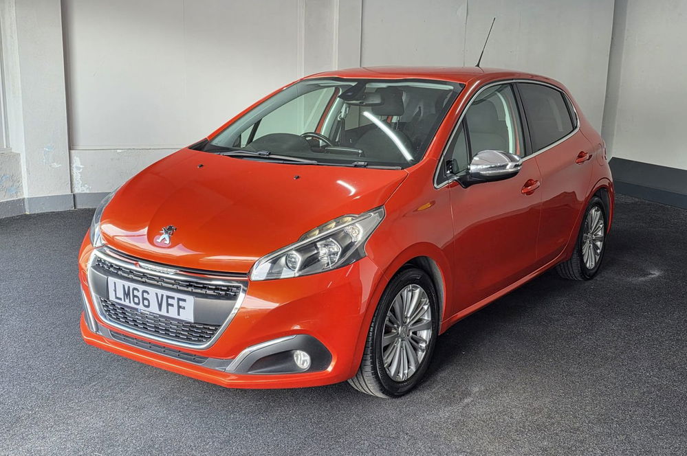 Peugeot 208