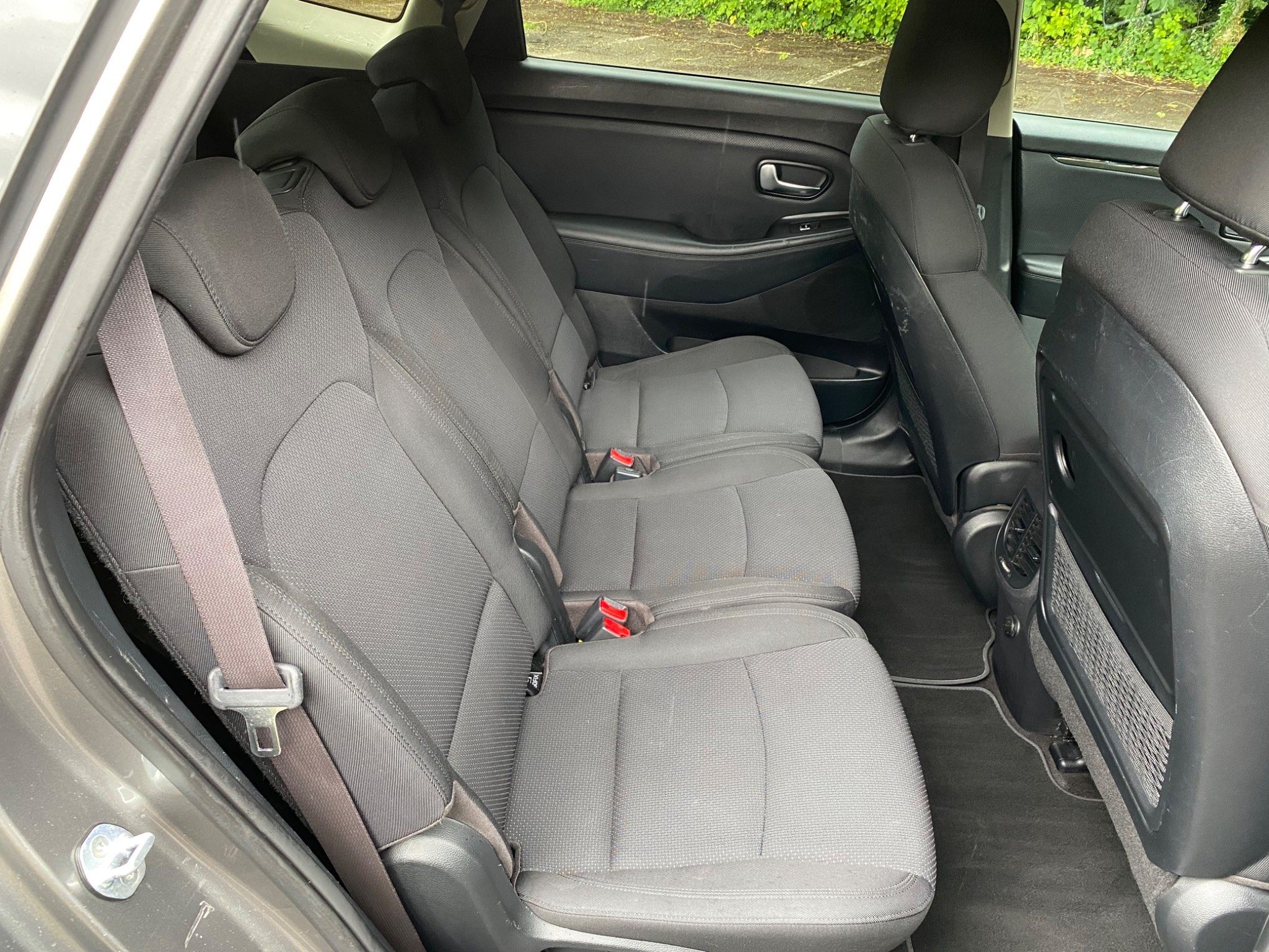 Kia shop carens isofix